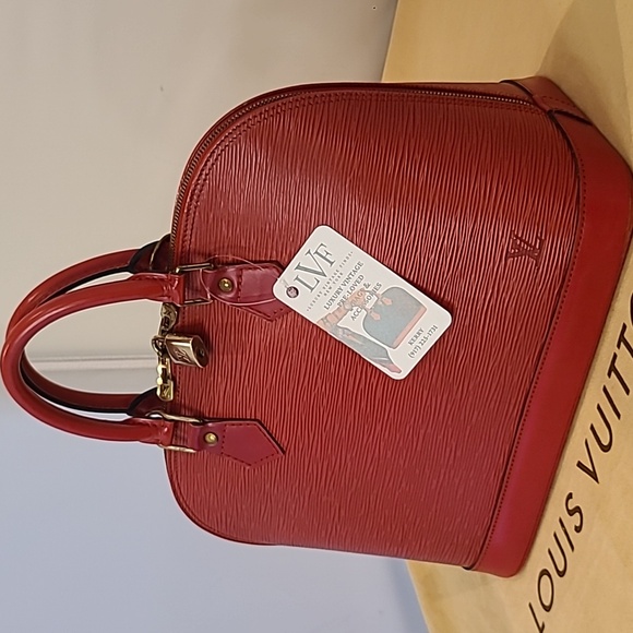 LOUIS VUITTON VINTAGE 1996 RED EPI ALMA BAG,LOUIS VUITTON LOCK/KEY #340 DUST BAG - Picture 3 of 17